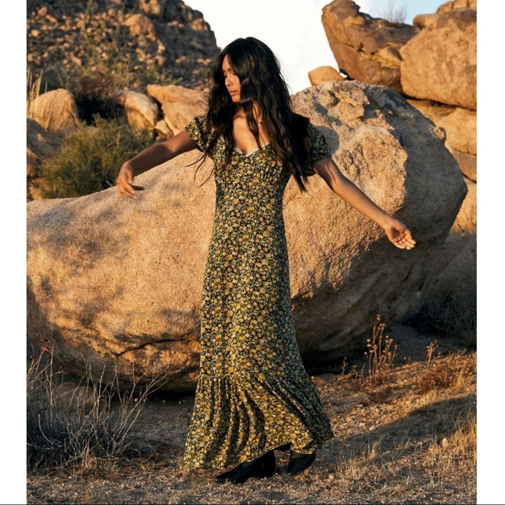 UO Floral Print Puff Sleeve Maxi Dress